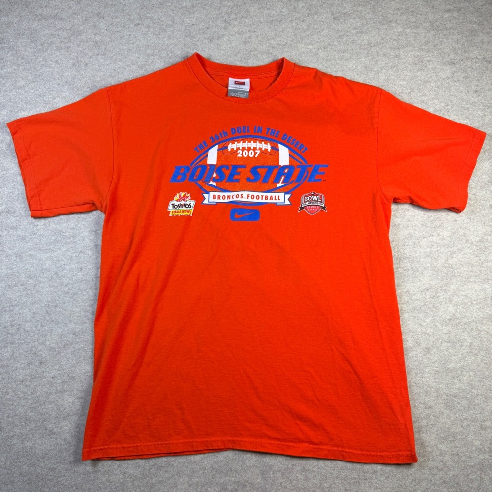 Nike Boise State Broncos 2007 Fiesta Bowl T-Shirt Mens L Orange Duel in Desert